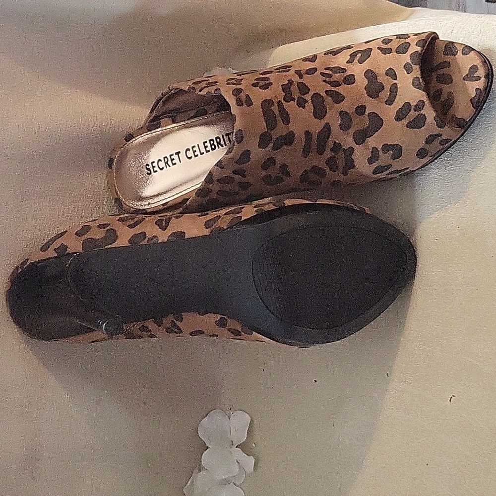 Shoes - Picture 3 of 3
